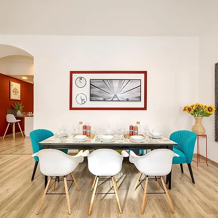 Daire Days - Family Friendly Three-bedroom In Trendy Karlin Prag