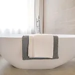 Days - Family Friendly Three-bedroom In Trendy Karlin * Прага