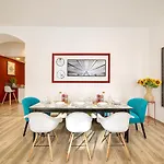 Lejlighed Days - Family Friendly Three-bedroom In Trendy Karlin Prag