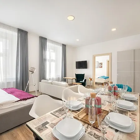 Days - Spacious 2bdr W Netflix - Trendy Neighbourhood * Praga