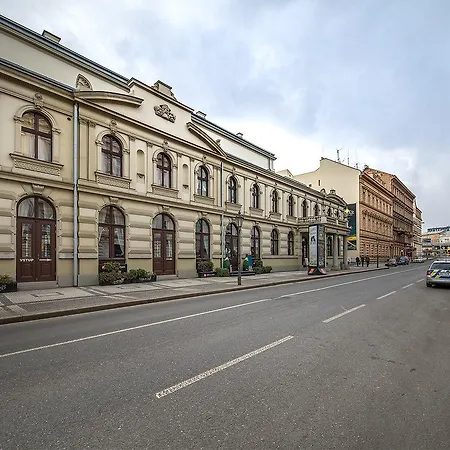 Days - Family Friendly Three-bedroom In Trendy Karlin Appartamento Praga