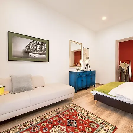 Days - Family Friendly Three-bedroom In Trendy Karlin Appartamento *